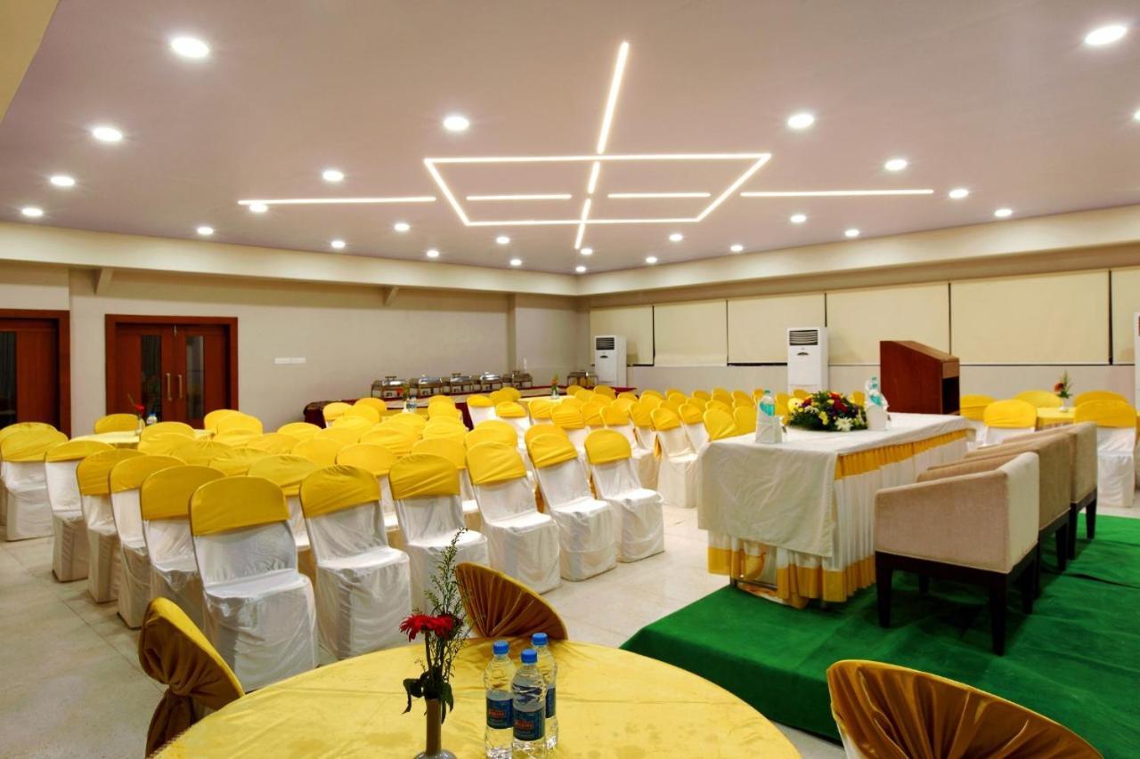 Sreevalsam Residency Kulanada Hotel Tāmarakulam Екстериор снимка