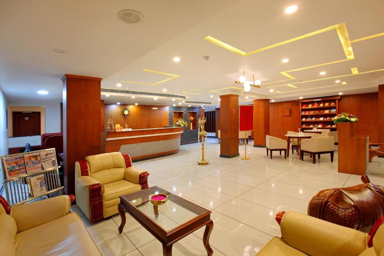 Sreevalsam Residency Kulanada Hotel Tāmarakulam Екстериор снимка